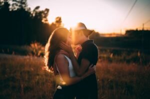 How Online Dating Works