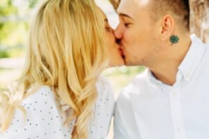 This Manipulation Tactic Is Hard to Spot in Dating—Here Are the Signs