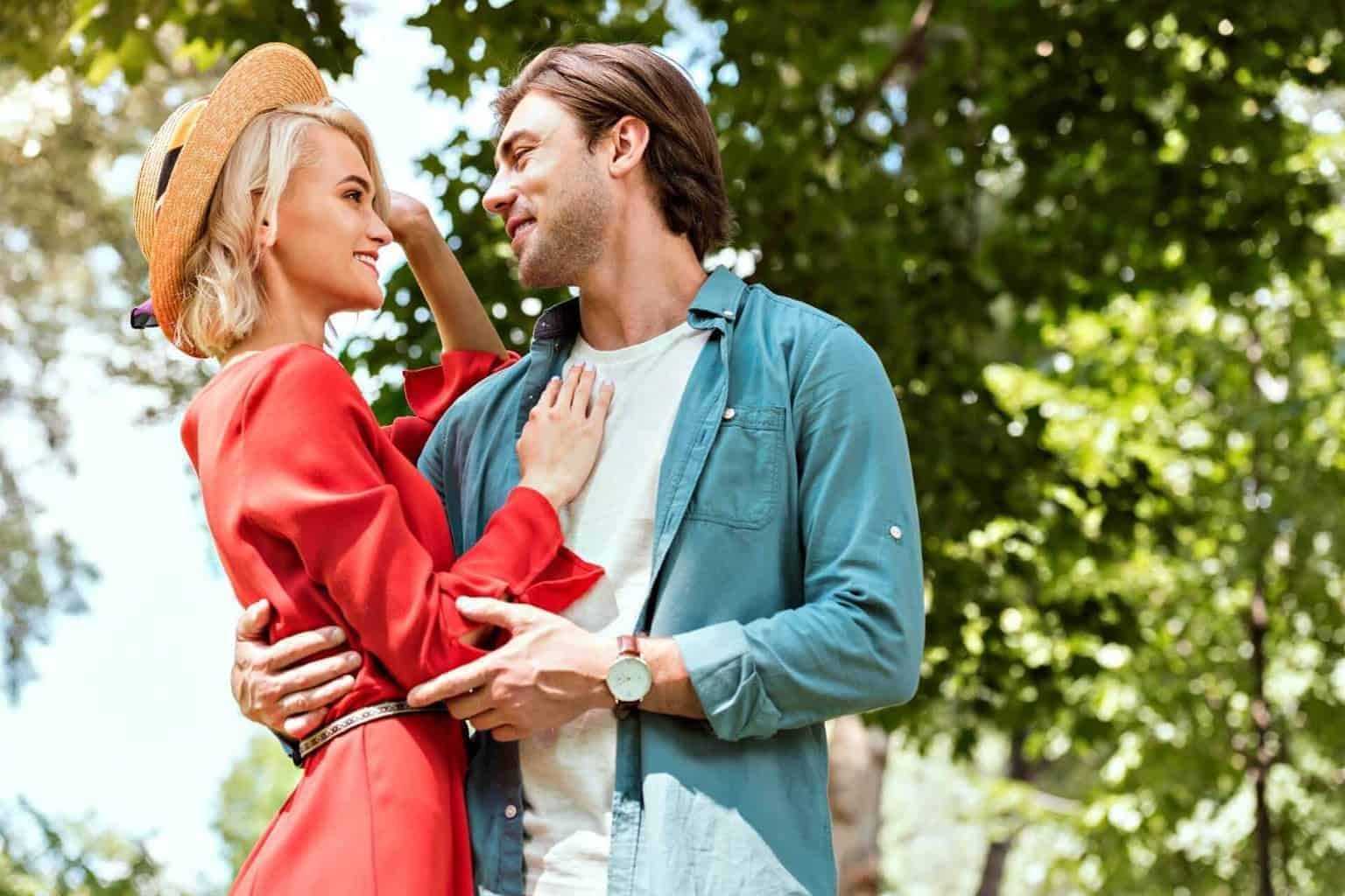 When She Says She Loves Me: Affective Moments in Relationships