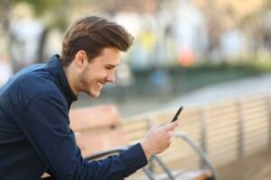 What Does “…” Mean in a Text from a Guy? Understanding the Ellipsis in Modern Dating