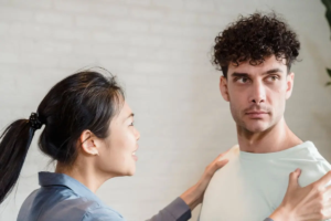 Signs He’s Losing Interest: How to Recognize and Detect a Change in a Relationship