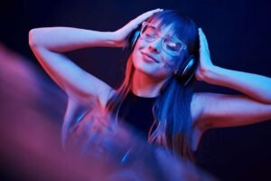 Songs About Being Alone: An Up Close Look at Melancholy Lyrics